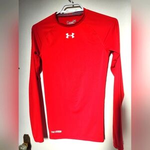 💥4 for $30💥 Under Armour red heatgear base layer compression shirt size SM